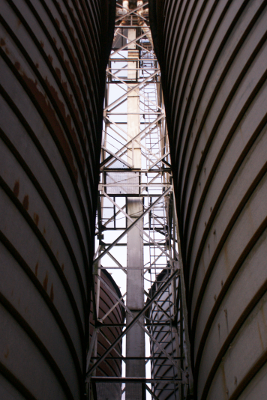 Silos 1, par Xavier E. G. Dierick